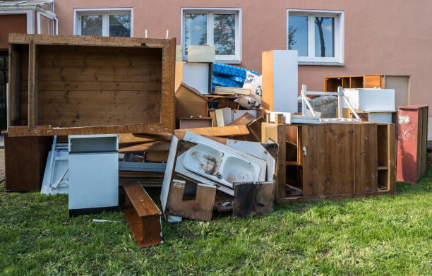 Best Attic Cleanout Services  in Tonganoxie, KS